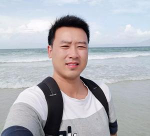 【感動(dòng)青峰人物第二期】奉獻(xiàn)青峰，無(wú)怨無(wú)悔 ——感動(dòng)青峰人物之劉磊建